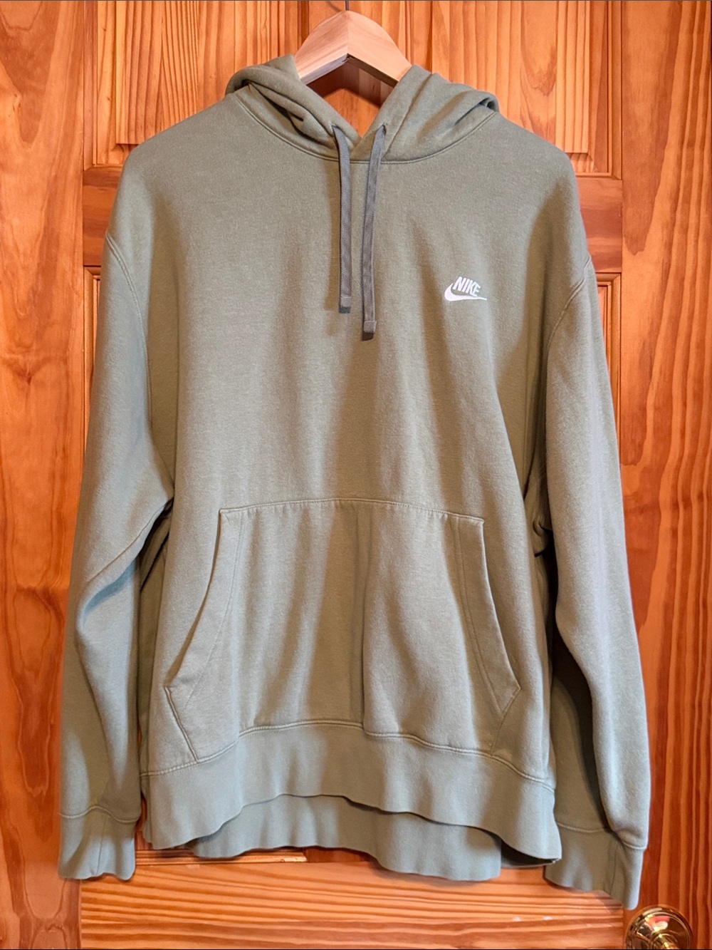 Nike Men's Hoodie in Olive